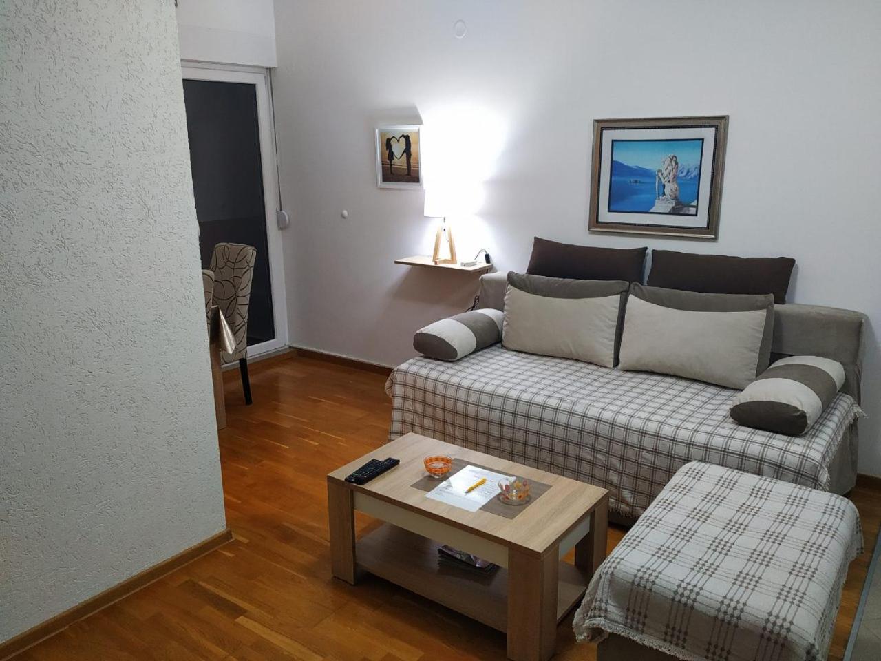 Apartman Vanja Ποντγορίτσα Εξωτερικό φωτογραφία